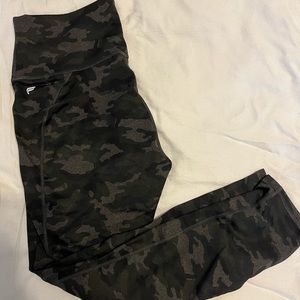 NWOT Fabletics Camo Leggings